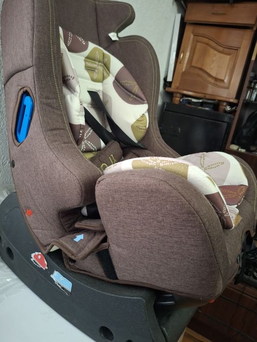 Детско столче за кола Chipolino