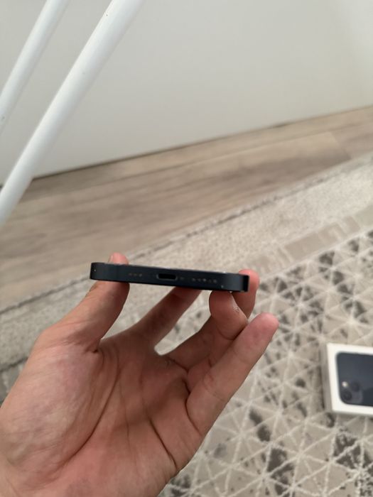 Продам айфон 13 128gb