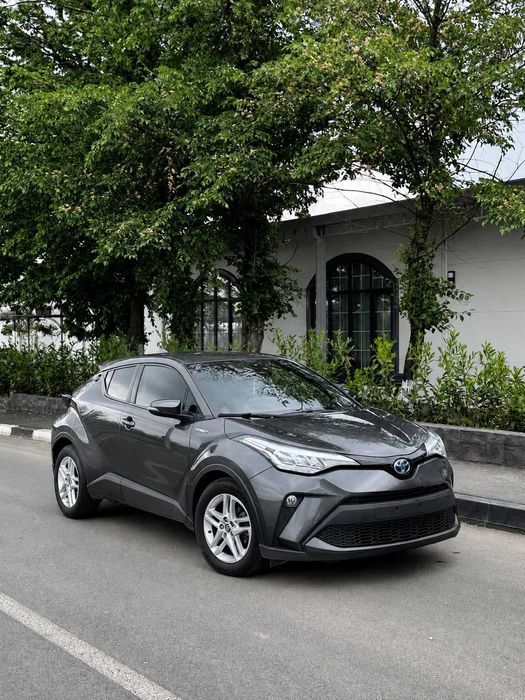 Toyota  C-HR 2.0 HYBRID 184 cp