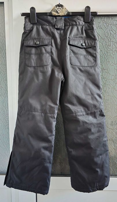 Детски ски панталон размер 7-8 години НОВ