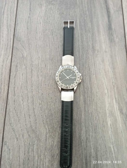 Часы наручные Azzaro