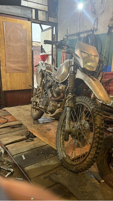 эндуро 250 кубов