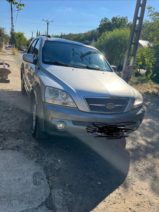 Vând  Kia Sorento