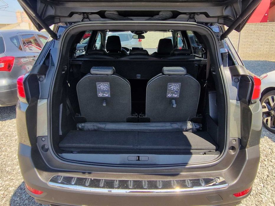 Peugeot 5008 1.6 PureTech 181 CP 2020 Automat/GT-line/Led/Piele/Navigatie/Camera/Panoramic/I-Cockpit/Focal/Jante 18./7 Locuri/TVA deductibil/