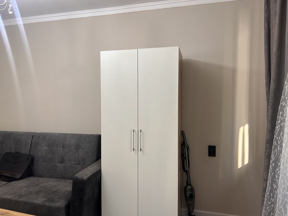 подселениеға 1 қыз керек