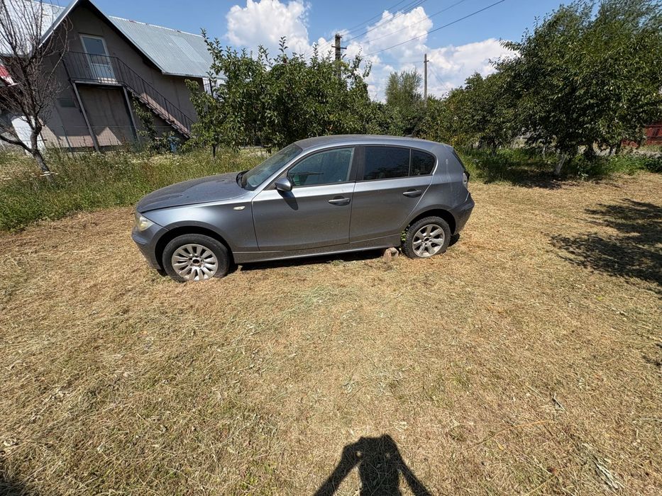 dezmembrez bmw seria 1