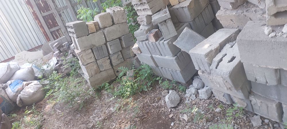 Продам Пескаблок бу