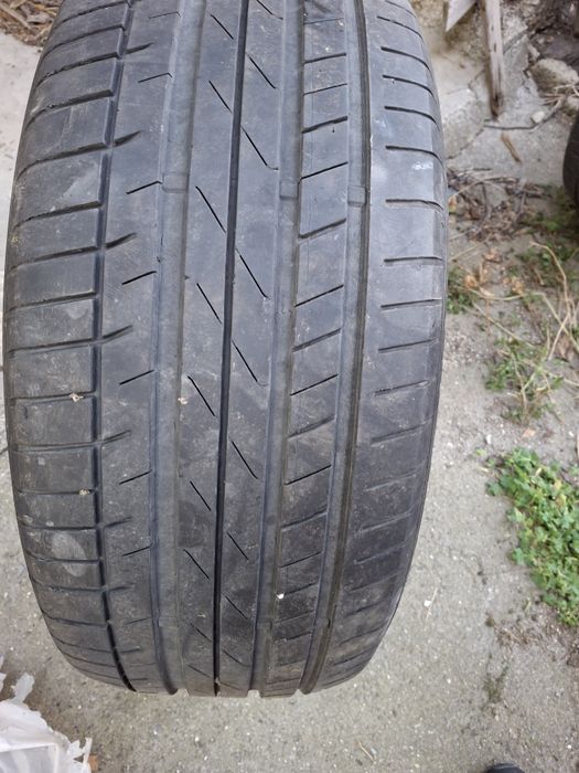 Комплект гуми 255 50 19 и 285 45 19