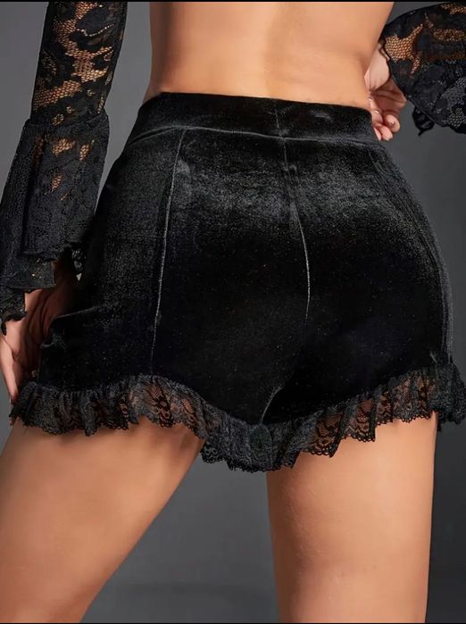 Елегантни Шорти С Висока Талия За Пролет И Лято