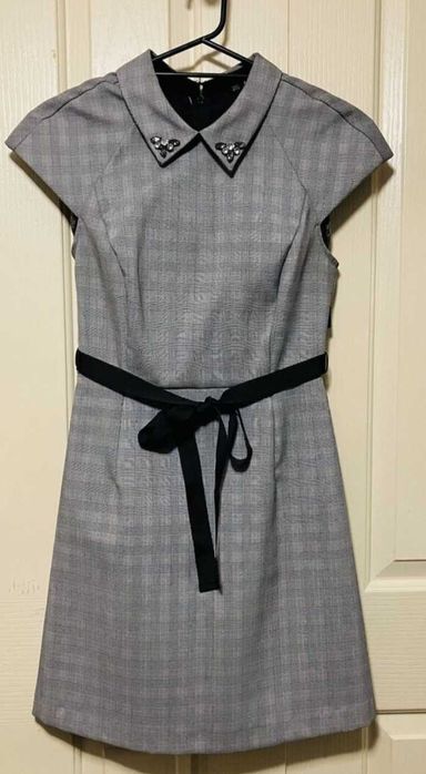 Zara нова рокля XS