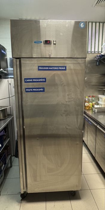 Frigider inox Maxima 800 litri