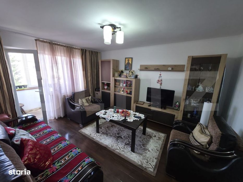 Apartament 4 camere, decomandat, 80 mp — fotografia 1