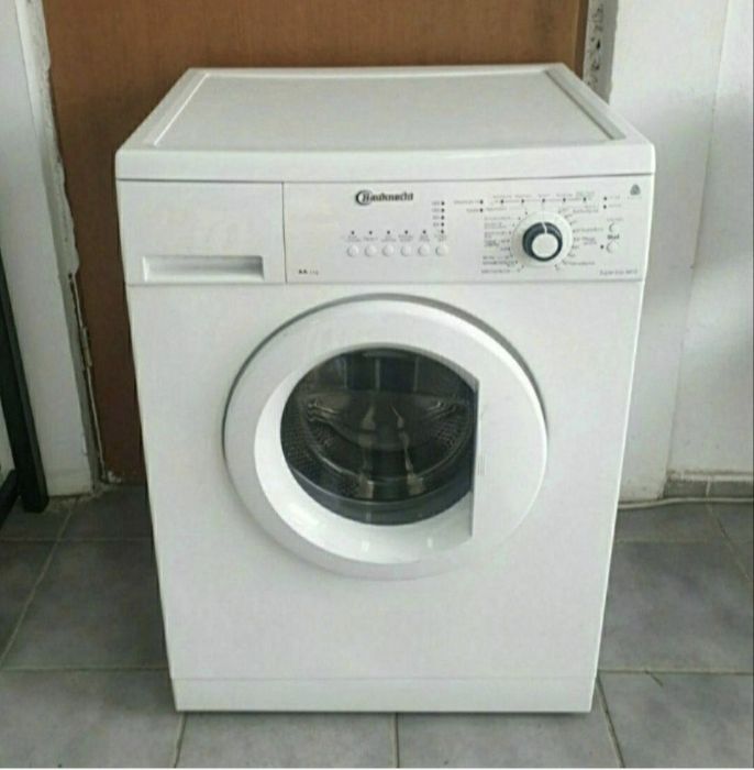LICHIDARE DE STOC.  Masina de spălat rufe Bauknecht, wa plus 64022
