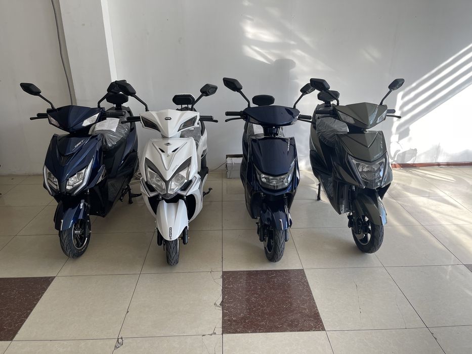 модель 2025 г. Аккум 32 Ач. Проход 100- км.