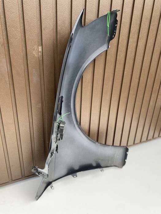 Aripa st fata Audi A4 B8 Facelift  cod culoare LX7R 2012-2015