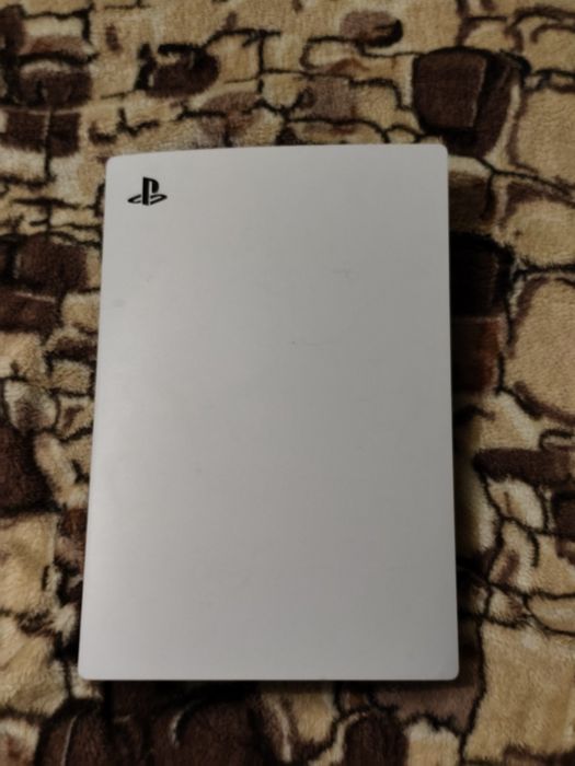 Продавам  Playstation 5 digital