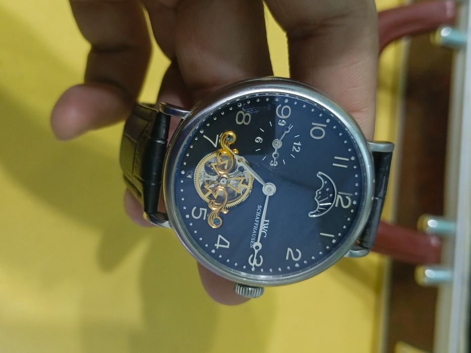 IWC Schaufhausen automatic mexanika soati holati yaxshi ruchnoy zavat