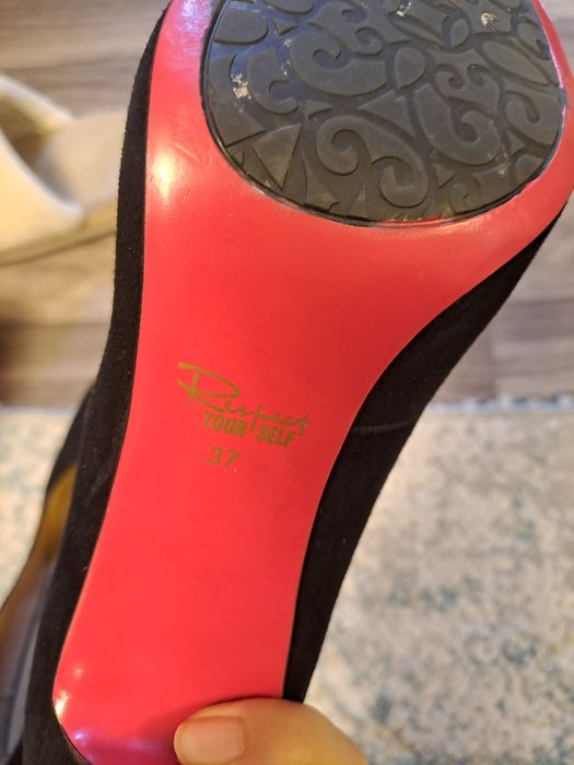 Замшевые туфли Respect your self