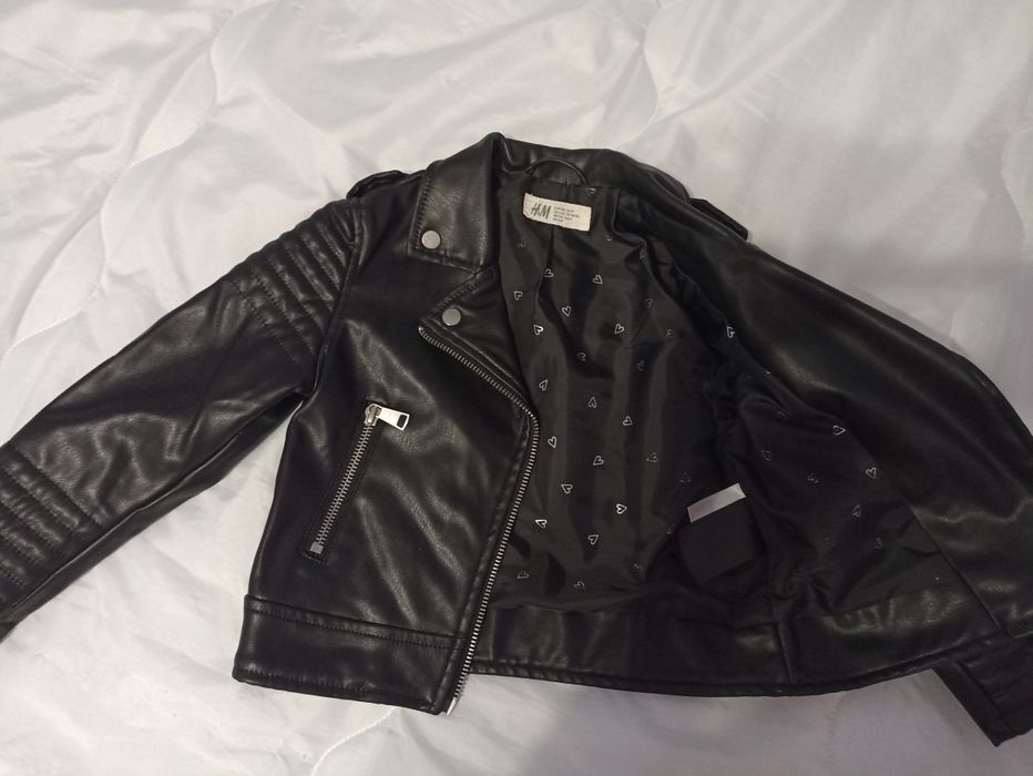 Детско кожено якенце на марката H&M