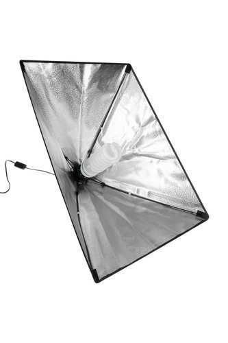Set lumini studio 2 softbox, becuri 45W, 2 Panze de difuzie si geanta