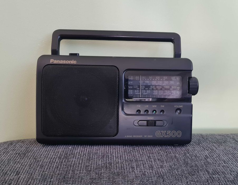 Panasonic RF-3500 – класическо преносимо радио