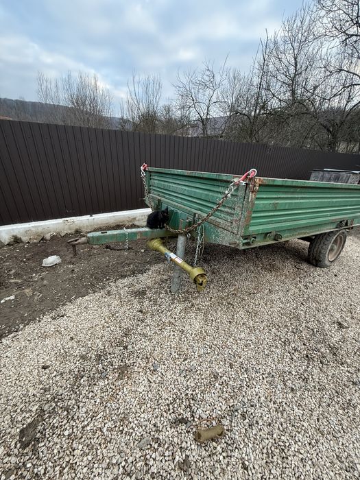 Vand  remorca 2 bucati