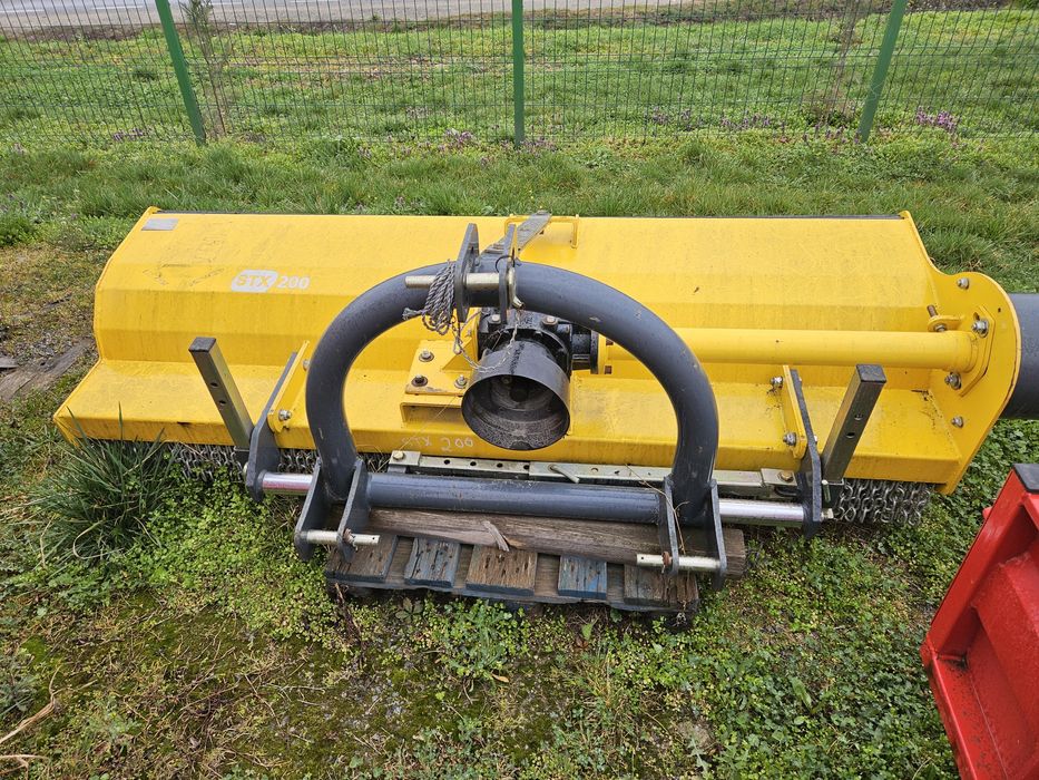 Tocatoare resturi vegetale