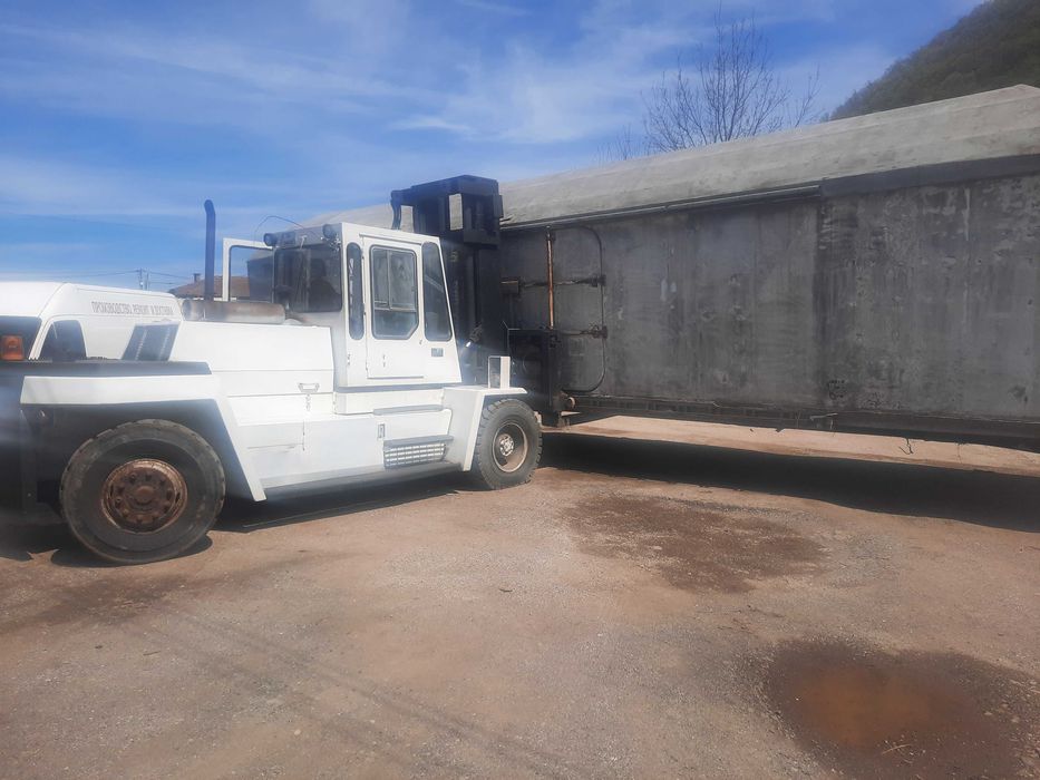 Мотокар 16 тонен , услуги и наем