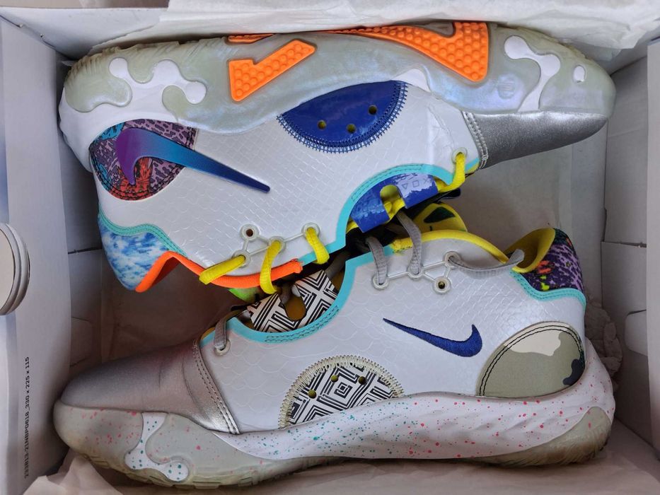 Кроссовки NIKE  б\у (оригинал100%)