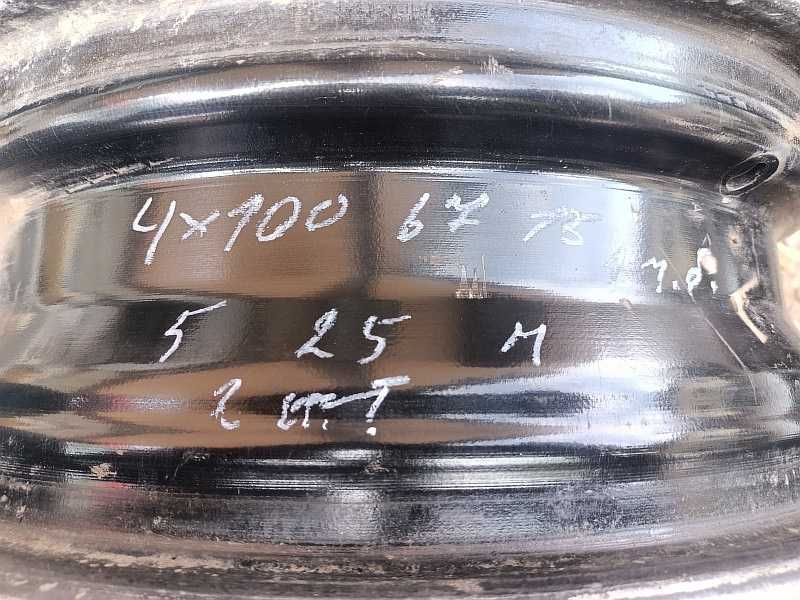 Продам два легкосплавных диска R15