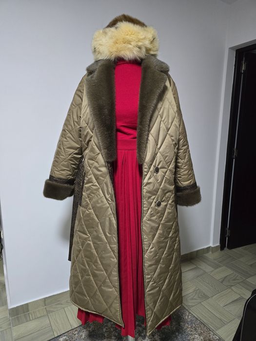 Caciula din blana naturala de nurca cu bordura din blana de vulpe