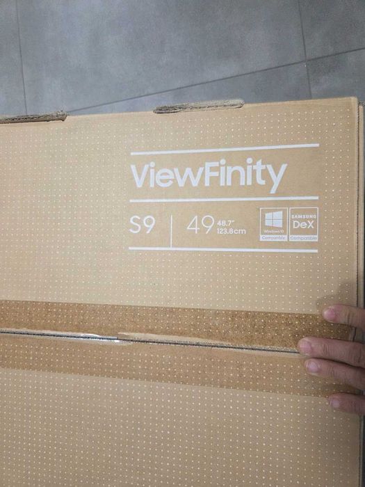 Монитор Samsung ViewFinity S9 49", VA, DQHD, Извит, 4 ms, 120 Hz, USB-C, LS49A950UIPXEN