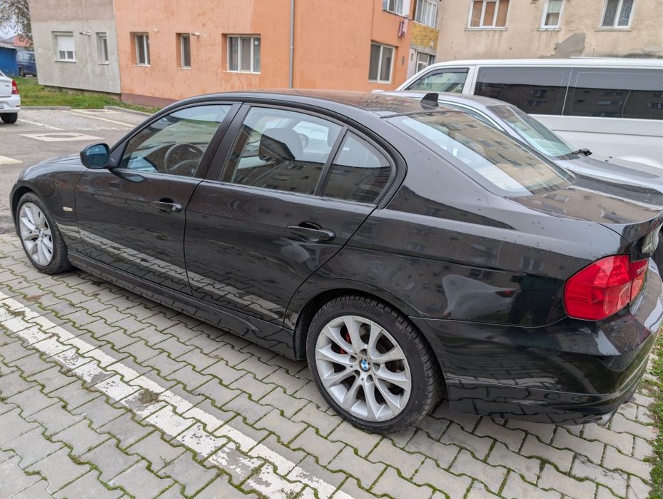 Vând BMW E90 FL An 2010 Euro 5