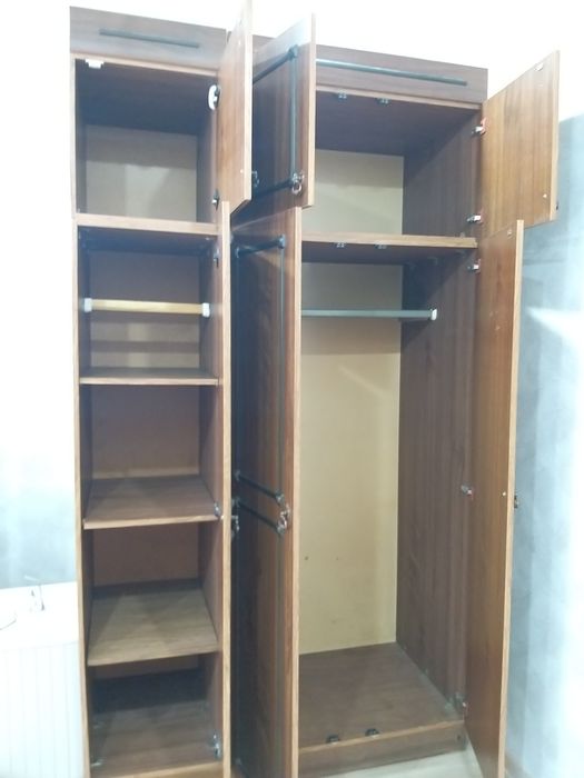 Продам шкаф очень крепкий в хорошем состоянии
