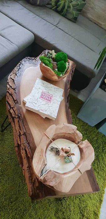 Masa living din lemn de nuc nobil