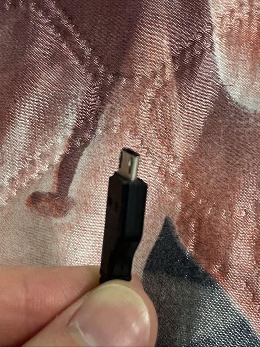 Старая зарядка Самсунг