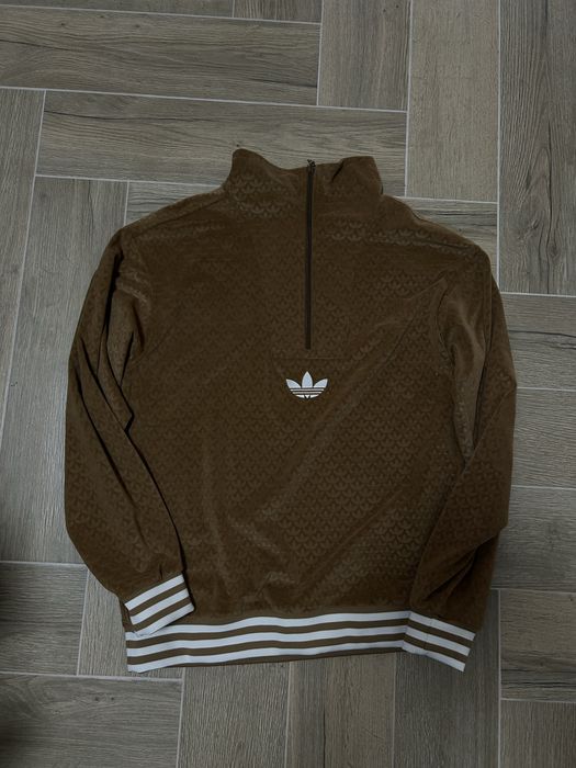 Adidas  горница