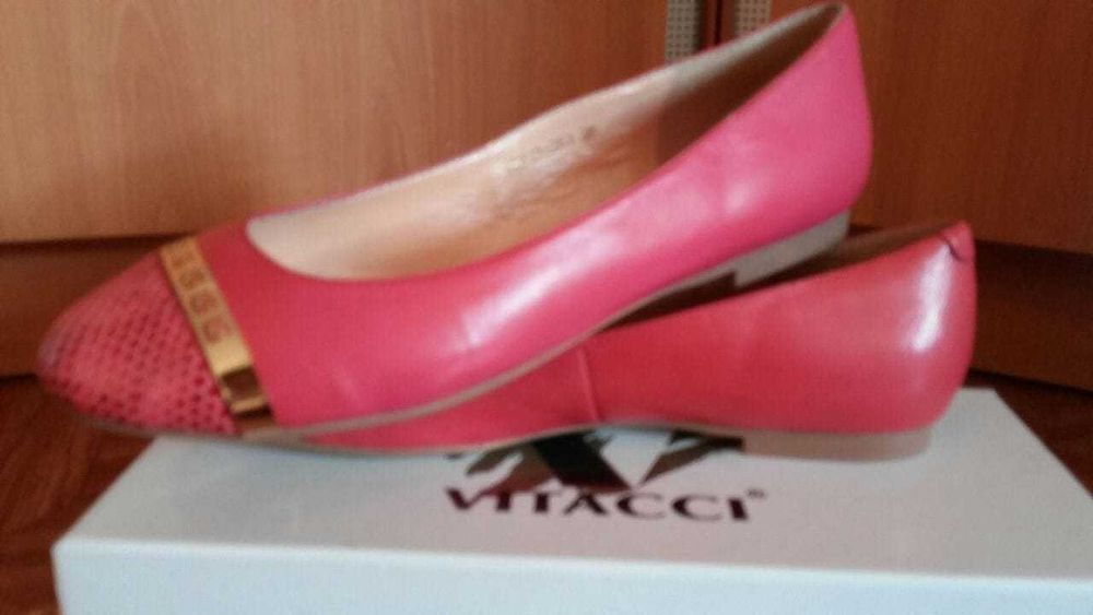 туфли -балетки в трендовом цвете