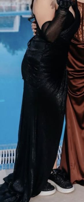 vand rochie neagra,predare personala in tg jiu