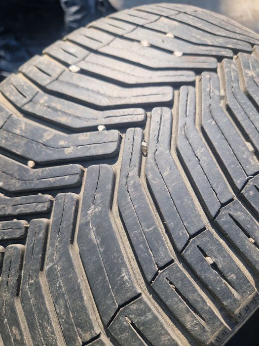 Anvelope 225 40 R 18