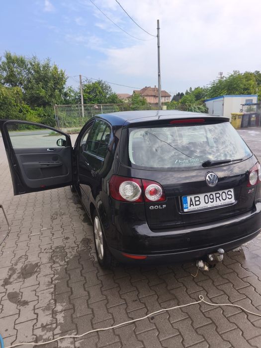 Vând Golf 5 plus