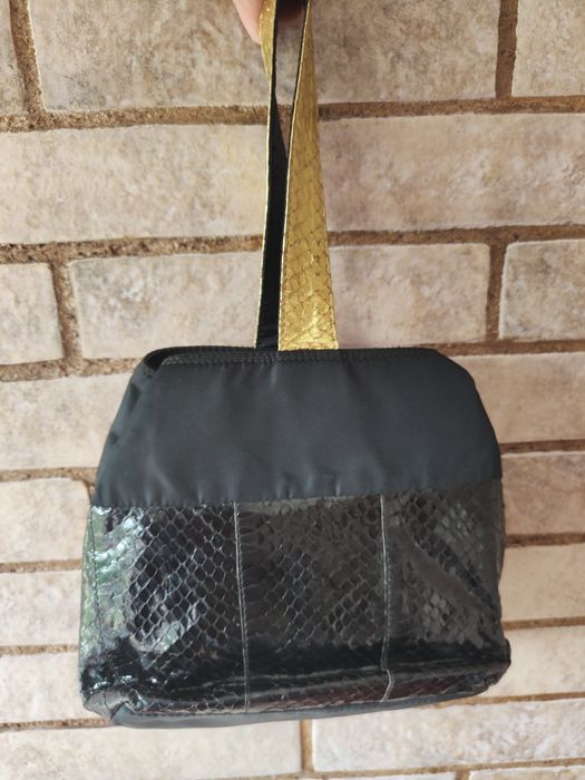 Geantă de mână Prada Bucket Bag originală rară