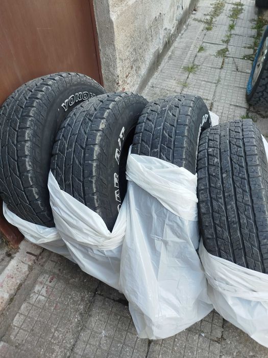 Гуми за джип 17 A/T Yokohama 245 75 17