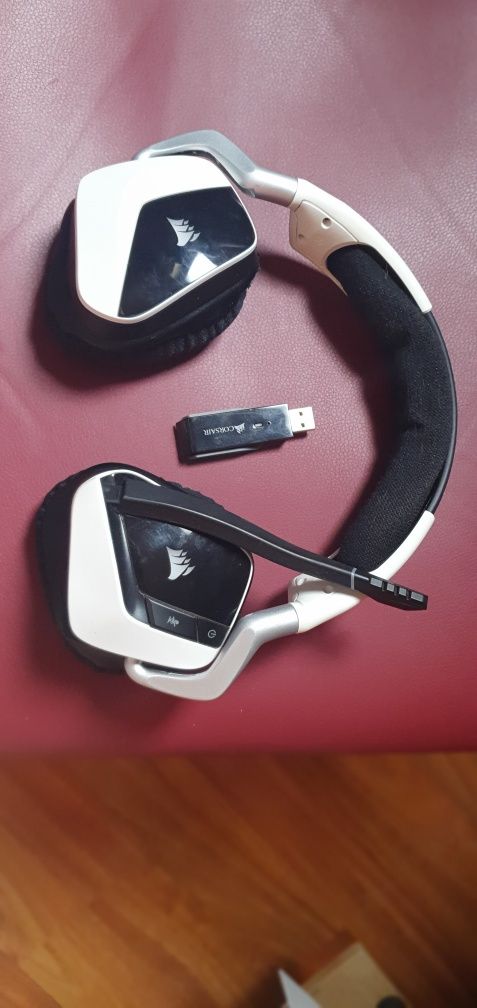 Casti wireless Corsair Void Elite RGB Petresti • OLX.ro