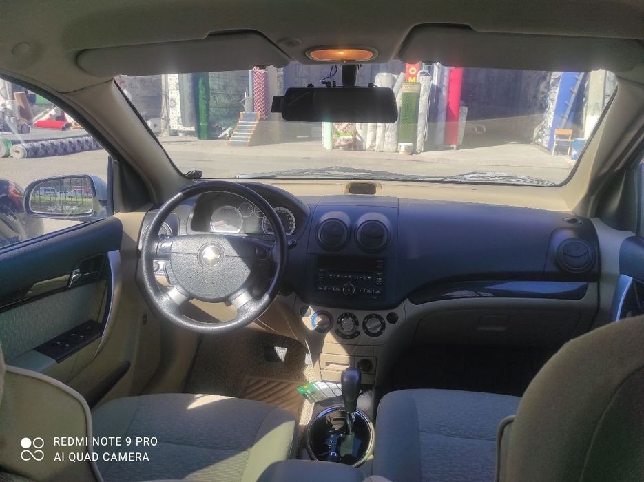 Nexia 3 avtomat sotiladi