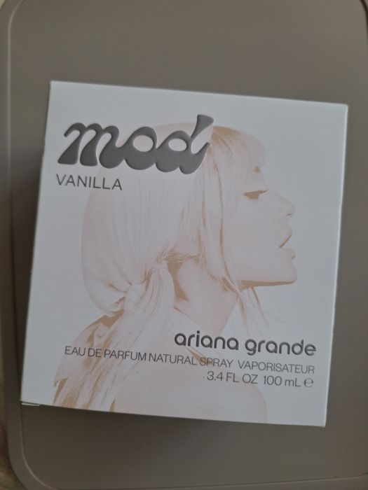 Ariana Grande парфюм R.E.M. / MOD Vanilla