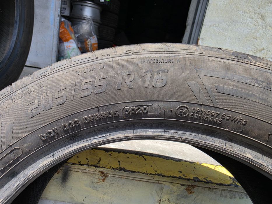 2 бр. летни гуми 205/55/16 Vredestein  DOT 5020 5,5 mm