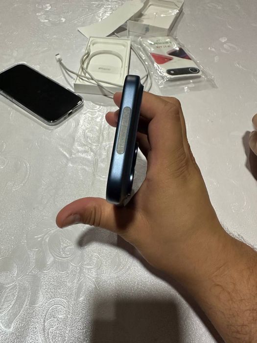 Iphone 17 pro max синий