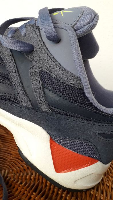 40.5 номер дамски Reebok Aztrek