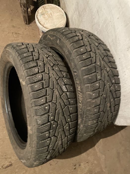 Колесо зимнее шипованное